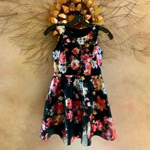 NWOT Pippa & Julie girls’ dress, size 10